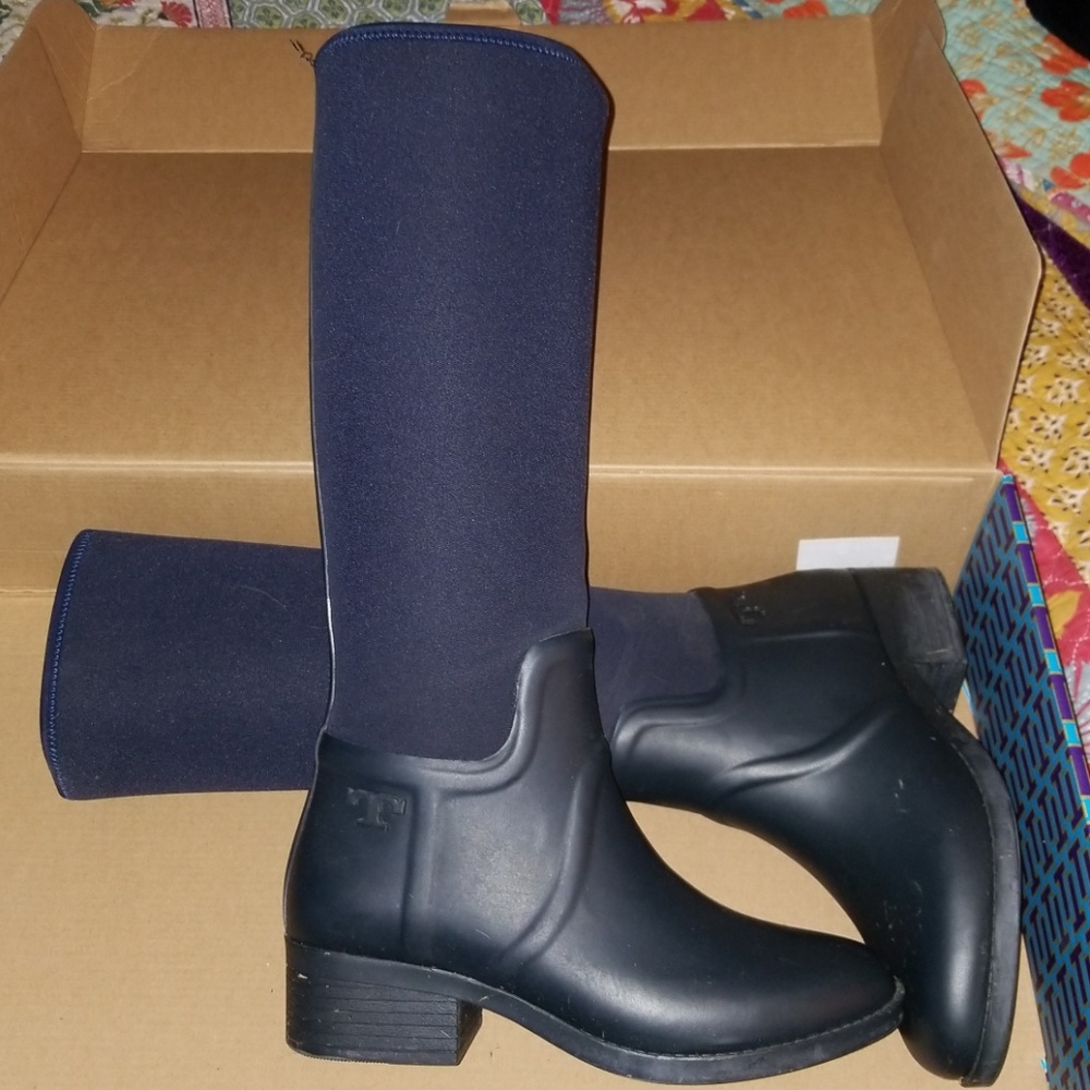 Tory Burch April rain boot
